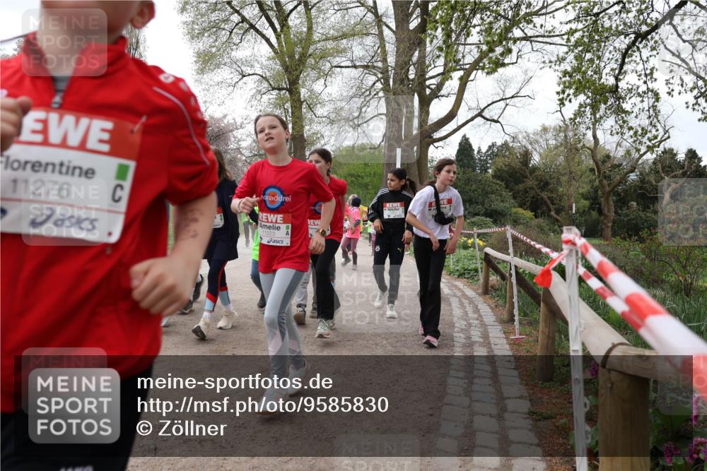 25.04.2026 - Das Zehntel Zöllner http://msf.ph/oto/9585830 25.04.2026 12:45:32 Laufen 11276, 11223 meine-sportfotos.de