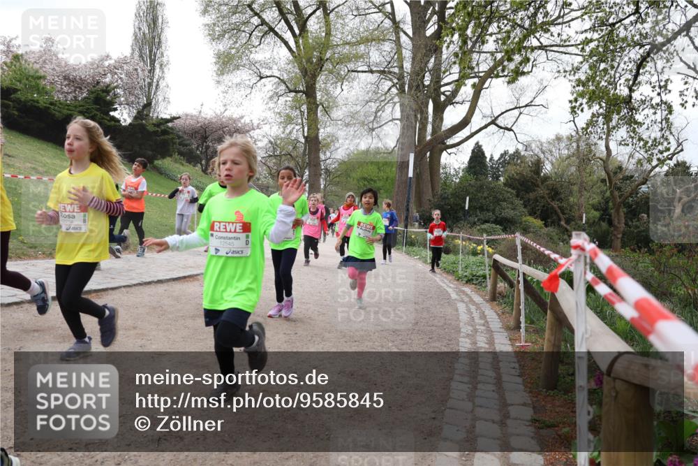 25.04.2026 - Das Zehntel Zöllner http://msf.ph/oto/9585845 25.04.2026 12:45:39 Laufen 12545 meine-sportfotos.de