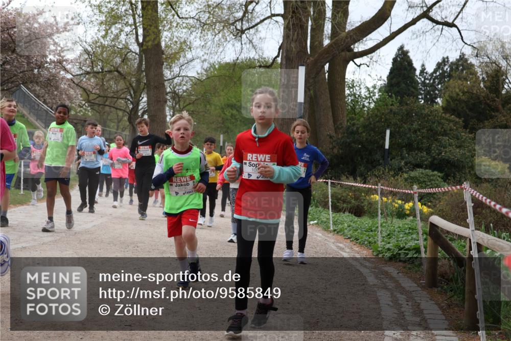 25.04.2026 - Das Zehntel Zöllner http://msf.ph/oto/9585849 25.04.2026 12:45:42 Laufen 10730, 10 meine-sportfotos.de