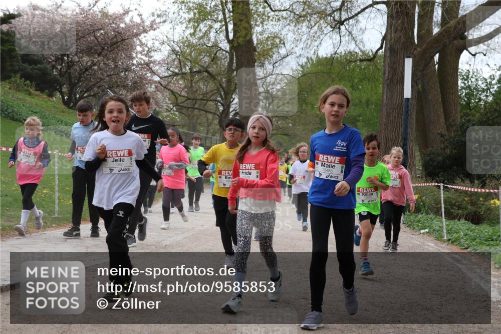 25.04.2026 - Das Zehntel Zöllner http://msf.ph/oto/9585853 25.04.2026 12:45:44 Laufen 11361, 10470, 10486 meine-sportfotos.de