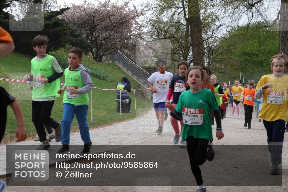 25.04.2026 - Das Zehntel Zöllner http://msf.ph/oto/9585864 25.04.2026 12:45:49 Laufen 10810, 10615, 11797 meine-sportfotos.de