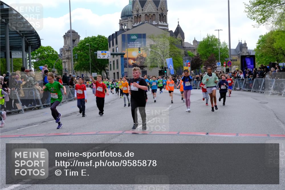 25.04.2026 - Das Zehntel Tim E. http://msf.ph/oto/9585878 25.04.2026 12:56:41 Ziel 10166, 10177, 10196, 10229, 10310, 10496, 10535, 10720, 10774, 10780, 10781, 10820, 10822, 11058, 11536, 11561, 11731, 11757, 11801, 11846, 11963, 12010, 12113, 12367, 12435, 12523, 12525, 12675, 12897, 12927, 12928, 12959, 12960 meine-sportfotos.de