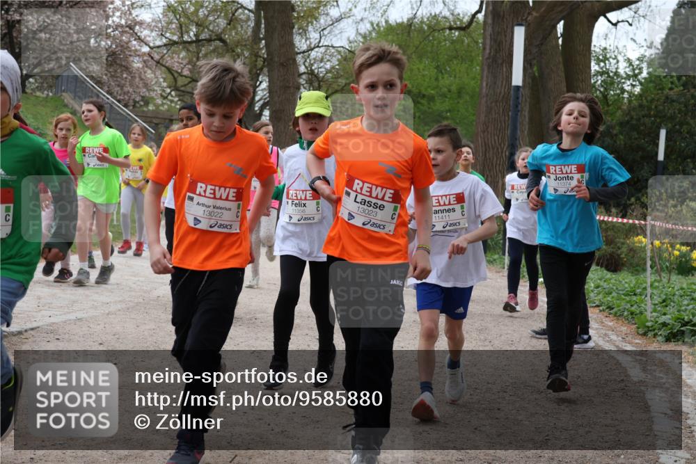 25.04.2026 - Das Zehntel Zöllner http://msf.ph/oto/9585880 25.04.2026 12:45:54 Laufen 13022, 11356, 13023, 11411, 11374 meine-sportfotos.de