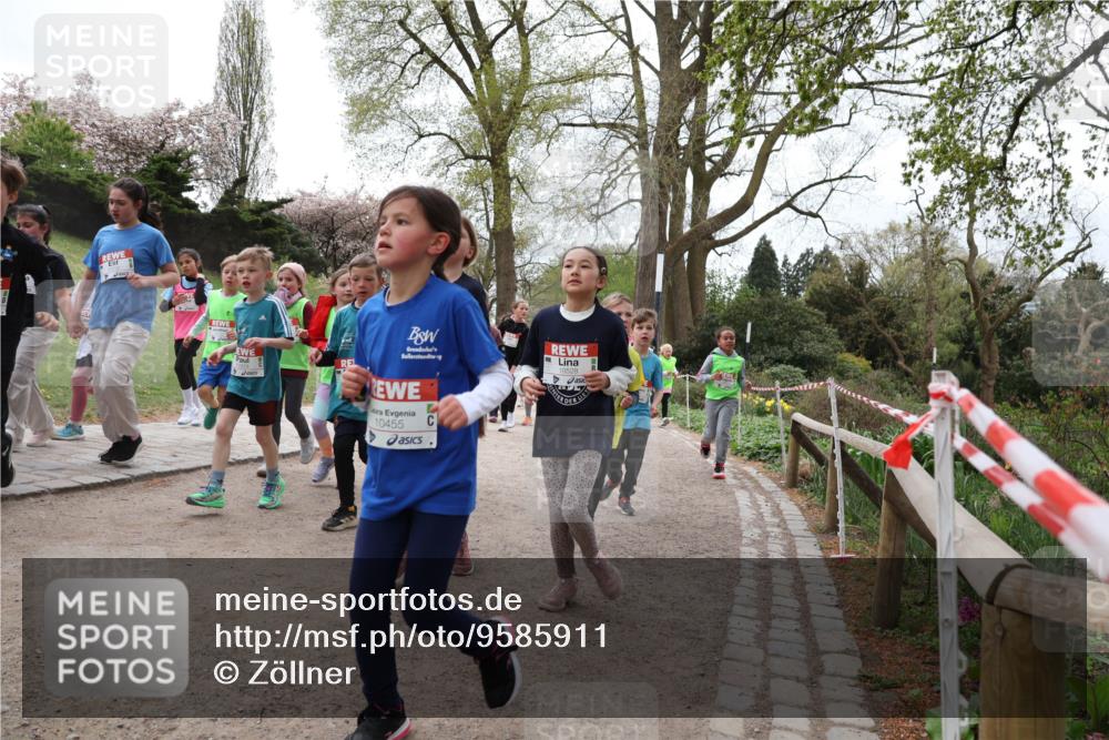 25.04.2026 - Das Zehntel Zöllner http://msf.ph/oto/9585911 25.04.2026 12:46:07 Laufen 10528, 10455 meine-sportfotos.de