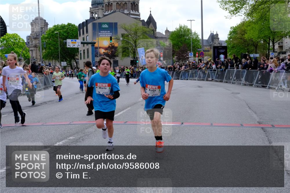 25.04.2026 - Das Zehntel Tim E. http://msf.ph/oto/9586008 25.04.2026 12:56:51 Ziel 10025, 10166, 10220, 10229, 10309, 10403, 10473, 10495, 10497, 10501, 10632, 10636, 10653, 10805, 10820, 10887, 11049, 11292, 11299, 11604, 11606, 11809, 11853, 11944, 11948, 11949, 11956, 12013, 12113, 12189, 12208, 12213, 12220, 12367, 12498, 12511, 12523, 12525, 12677, 12723, 12724, 12959, 12960 meine-sportfotos.de