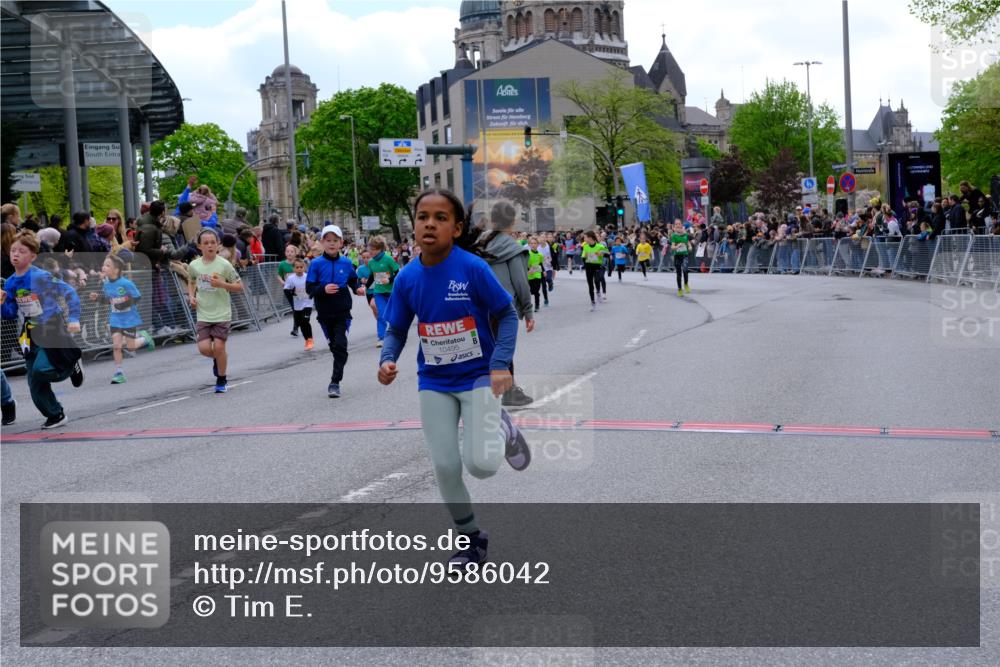 25.04.2026 - Das Zehntel Tim E. http://msf.ph/oto/9586042 25.04.2026 12:56:53 Ziel 10025, 10220, 10309, 10403, 10473, 10495, 10497, 10501, 10632, 10636, 10653, 10660, 10805, 10820, 10887, 11049, 11076, 11081, 11292, 11299, 11604, 11606, 11809, 11853, 11944, 11948, 11949, 11956, 12013, 12189, 12208, 12213, 12220, 12345, 12498, 12511, 12530, 12641, 12677, 12723, 12724 meine-sportfotos.de