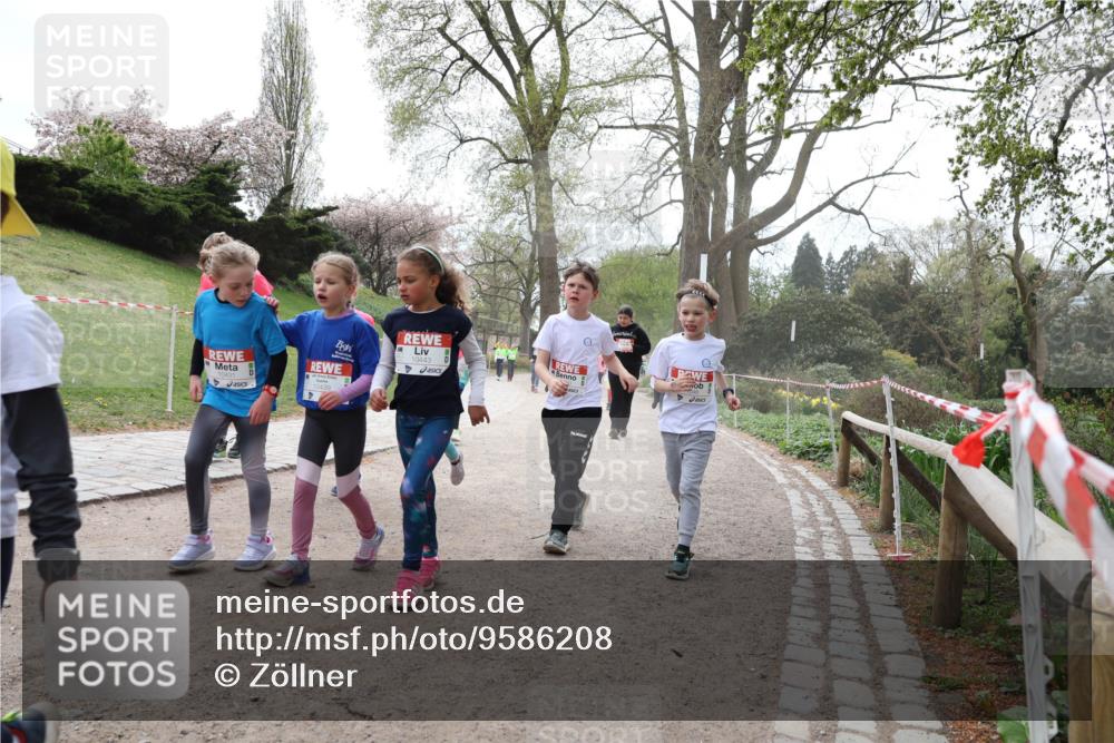 25.04.2026 - Das Zehntel Zöllner http://msf.ph/oto/9586208 25.04.2026 12:48:42 Laufen 10443, 10439 meine-sportfotos.de
