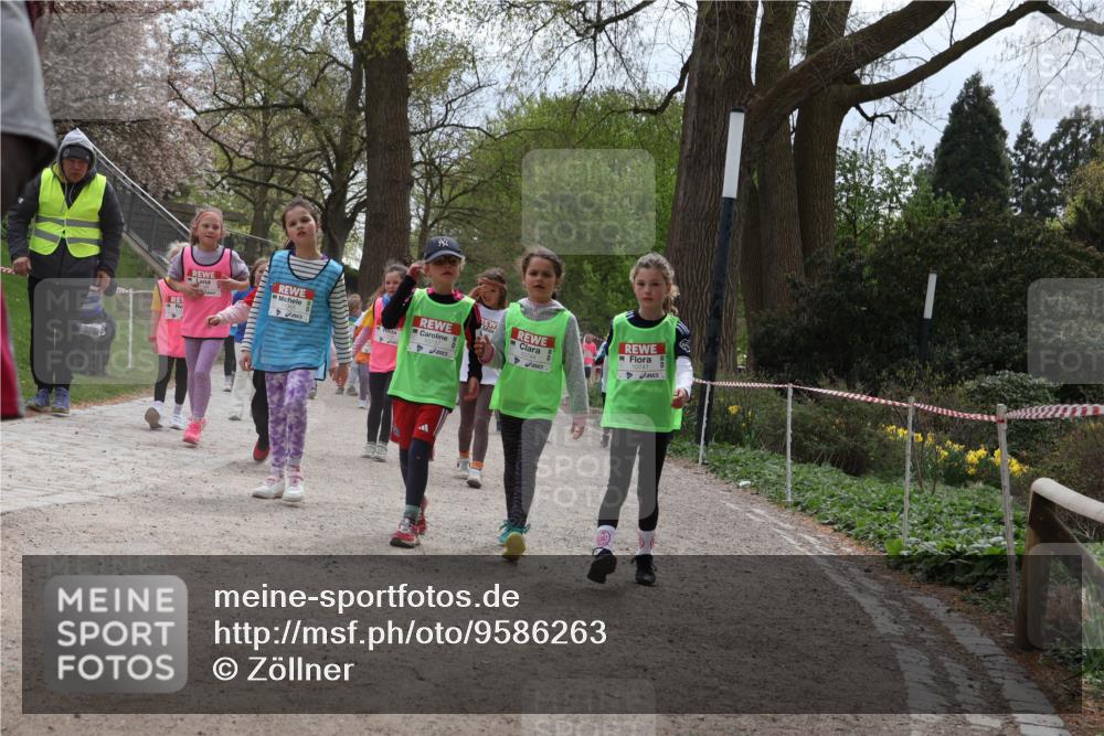 25.04.2026 - Das Zehntel Zöllner http://msf.ph/oto/9586263 25.04.2026 12:49:24 Laufen 10737, 10741 meine-sportfotos.de