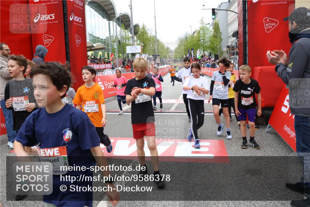 25.04.2026 - Das Zehntel Strokosch-Dieckow http://msf.ph/oto/9586378 25.04.2026 12:53:05 Ziel 10087, 10244, 10271, 10308, 10313, 10315, 10404, 10896, 11085, 11152, 11556, 11567, 11738, 11742, 11766, 11790, 11892, 11938, 11987, 12105, 12319, 12425, 12442, 10087, 10244, 10271, 10308, 10313, 10315, 10404, 10896, 11085, 11152, 11556, 11567, 11738, 11742, 11766, 11790, 11892, 11938, 11987, 12105, 12319, 12425, 12442 meine-sportfotos.de