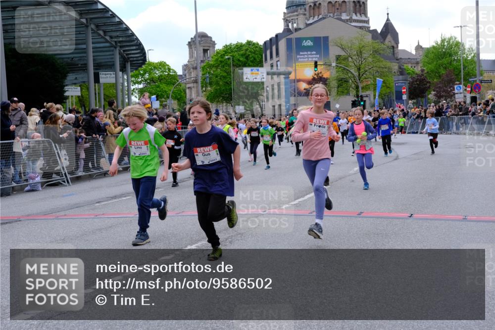 25.04.2026 - Das Zehntel Tim E. http://msf.ph/oto/9586502 25.04.2026 12:57:23 Ziel 10013, 10101, 10217, 10410, 10469, 10500, 10661, 10687, 10695, 10782, 11010, 11013, 11019, 11487, 11516, 11750, 11754, 11763, 11768, 11879, 12000, 12098, 12111, 12136, 12224, 12226, 12248, 12379, 12443, 12467, 12582, 12649, 12672, 12715, 12718, 12733, 12766, 12841, 12848, 12908 meine-sportfotos.de