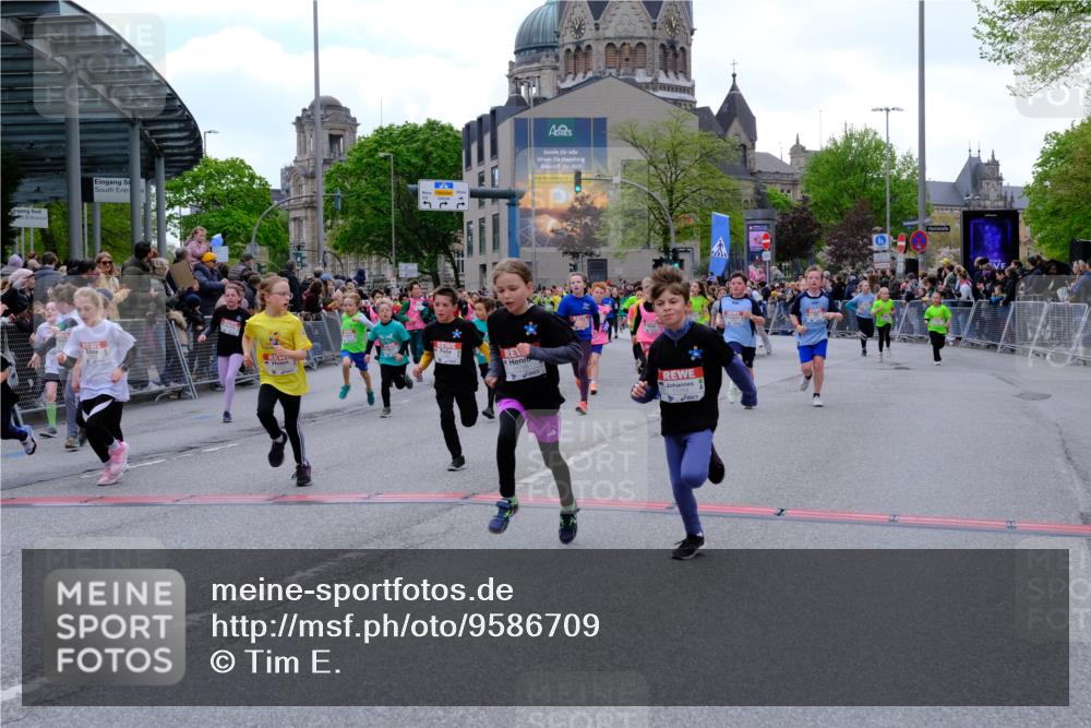 25.04.2026 - Das Zehntel Tim E. http://msf.ph/oto/9586709 25.04.2026 12:57:29 Ziel 10047, 10062, 10066, 10101, 10217, 10410, 10503, 10661, 10687, 10695, 10732, 10863, 10867, 10976, 11010, 11013, 11019, 11436, 11445, 11487, 11516, 11553, 11576, 11581, 11642, 11644, 11680, 11697, 11698, 11711, 11746, 11747, 11750, 11753, 11754, 11762, 11763, 11768, 11848, 11905, 11913, 12000, 12111, 12136, 12221, 12224, 12379, 12394, 12443, 12467, 12545, 12546, 12775, 12780, 12824, 12826 meine-sportfotos.de