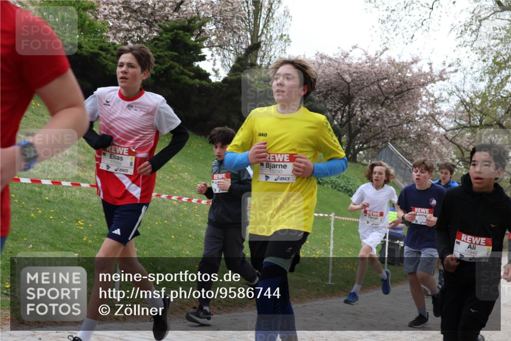 25.04.2026 - Das Zehntel Zöllner http://msf.ph/oto/9586744 25.04.2026 14:39:58 Laufen 17589, 15230, 17942 meine-sportfotos.de