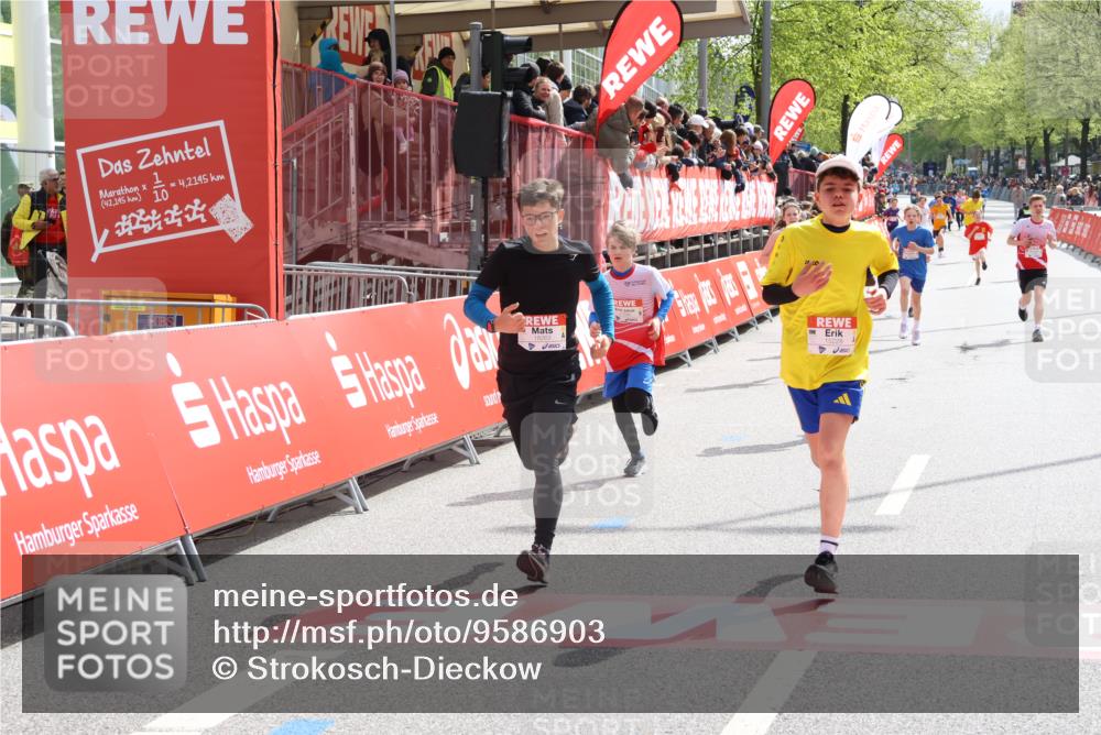 25.04.2026 - Das Zehntel Strokosch-Dieckow http://msf.ph/oto/9586903 25.04.2026 14:48:03 Ziel 15228, 15346, 17082, 17084, 17374, 17596, 17816, 18166, 18174, 18263, 15228, 15346, 17082, 17084, 17374, 17596, 17816, 18166, 18174, 18263 meine-sportfotos.de