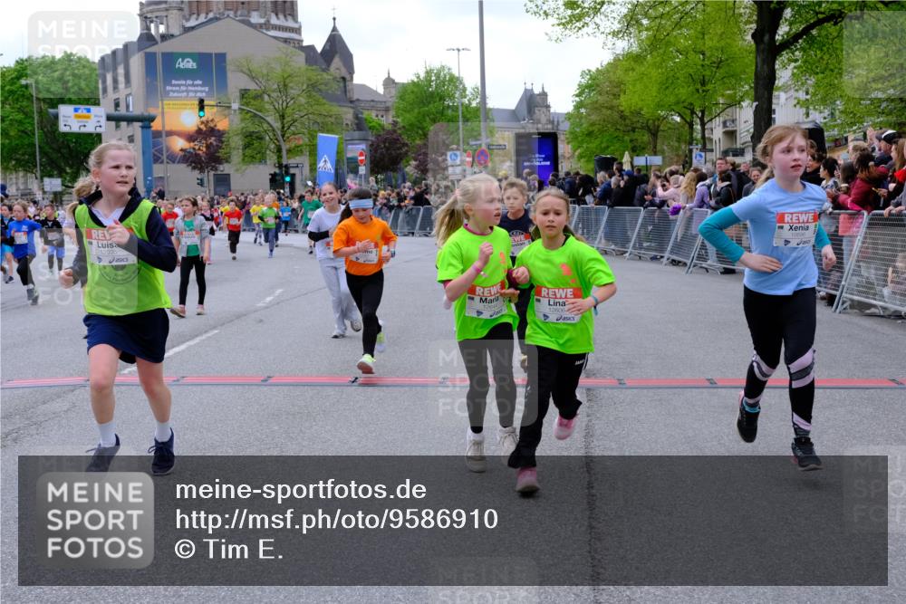 25.04.2026 - Das Zehntel Tim E. http://msf.ph/oto/9586910 25.04.2026 12:57:36 Ziel 10047, 10062, 10066, 10137, 10146, 10205, 10379, 10456, 10459, 10490, 10503, 10540, 10688, 10696, 10732, 10863, 10867, 10926, 10938, 10942, 10949, 10955, 10976, 11436, 11445, 11508, 11522, 11553, 11576, 11581, 11642, 11644, 11657, 11680, 11697, 11698, 11711, 11746, 11747, 11753, 11762, 11848, 11894, 11905, 11913, 12030, 12035, 12041, 12049, 12082, 12221, 12234, 12383, 12394, 12407, 12500, 12545, 12546, 12606, 12644, 12775, 12780, 12824, 12826, 12916, 12917 meine-sportfotos.de