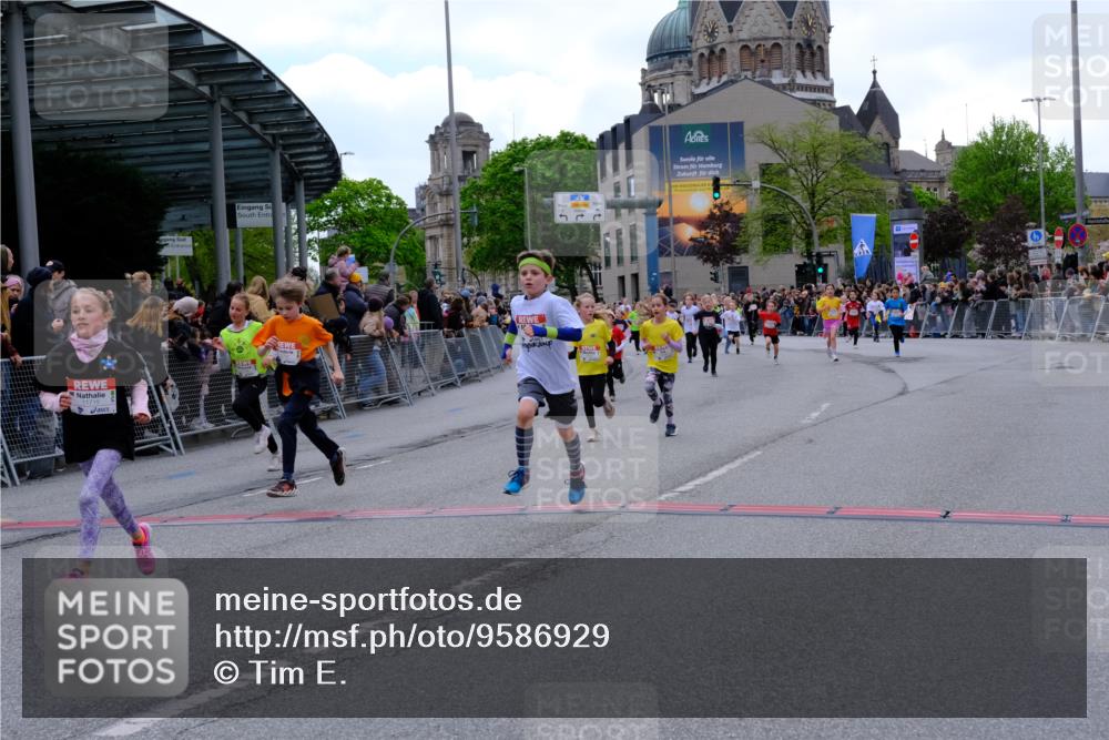 25.04.2026 - Das Zehntel Tim E. http://msf.ph/oto/9586929 25.04.2026 12:57:43 Ziel 10137, 10146, 10205, 10379, 10456, 10459, 10490, 10538, 10540, 10688, 10921, 10926, 10938, 10942, 10952, 10955, 11508, 11522, 11710, 11719, 11894, 11904, 12030, 12036, 12041, 12049, 12082, 12233, 12234, 12251, 12390, 12407, 12500, 12893, 12916, 12917 meine-sportfotos.de