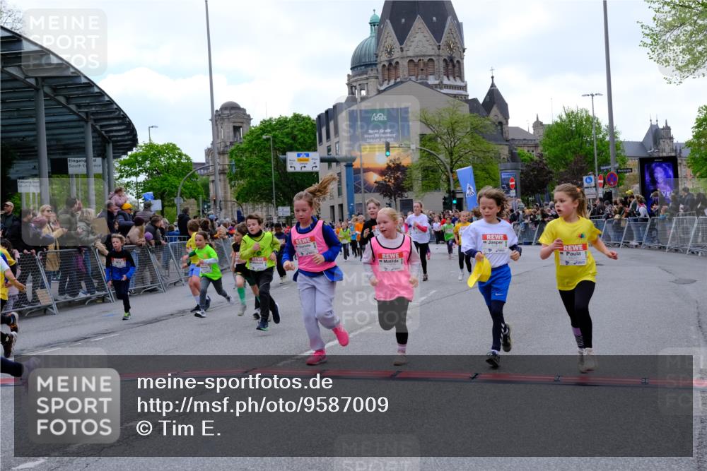 25.04.2026 - Das Zehntel Tim E. http://msf.ph/oto/9587009 25.04.2026 12:57:54 Ziel 10000, 10003, 10149, 10211, 10216, 10219, 10333, 10365, 10449, 10622, 10627, 10890, 10891, 10893, 10895, 10921, 10954, 11259, 11327, 11394, 11609, 11628, 11710, 11713, 11783, 11822, 11828, 11977, 12003, 12241, 12275, 12284, 12351, 12599, 12648, 12669, 12714, 12894, 12911 meine-sportfotos.de