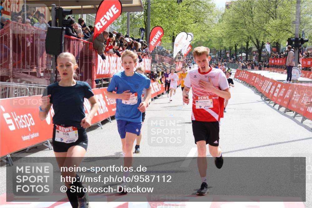 25.04.2026 - Das Zehntel Strokosch-Dieckow http://msf.ph/oto/9587112 25.04.2026 14:48:08 Ziel 15228, 15635, 16233, 16803, 17596, 17600, 17941, 18166, 18263, 15228, 15635, 16233, 16803, 17596, 17600, 17941, 18166, 18263 meine-sportfotos.de