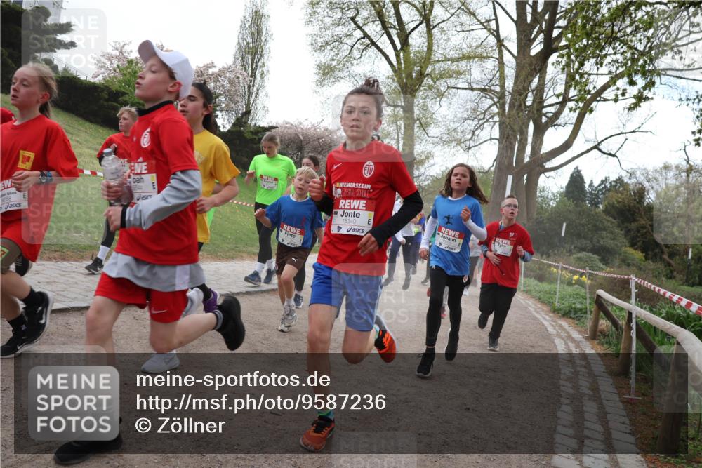 25.04.2026 - Das Zehntel Zöllner http://msf.ph/oto/9587236 25.04.2026 14:43:49 Laufen 568, 44, 18340 meine-sportfotos.de