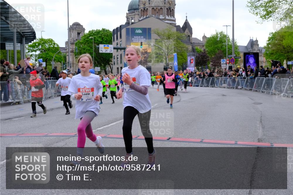 25.04.2026 - Das Zehntel Tim E. http://msf.ph/oto/9587241 25.04.2026 12:58:14 Ziel 10116, 10248, 10285, 10615, 10665, 10668, 10674, 10831, 11089, 11105, 11233, 11300, 11427, 11442, 11443, 11481, 11482, 11562, 11564, 11643, 11664, 11976, 11979, 11991, 11993, 11996, 12058, 12460, 12504, 12538, 12608, 12627, 12926, 12977, 12978, 12982, 12988, 13031, 13036 meine-sportfotos.de