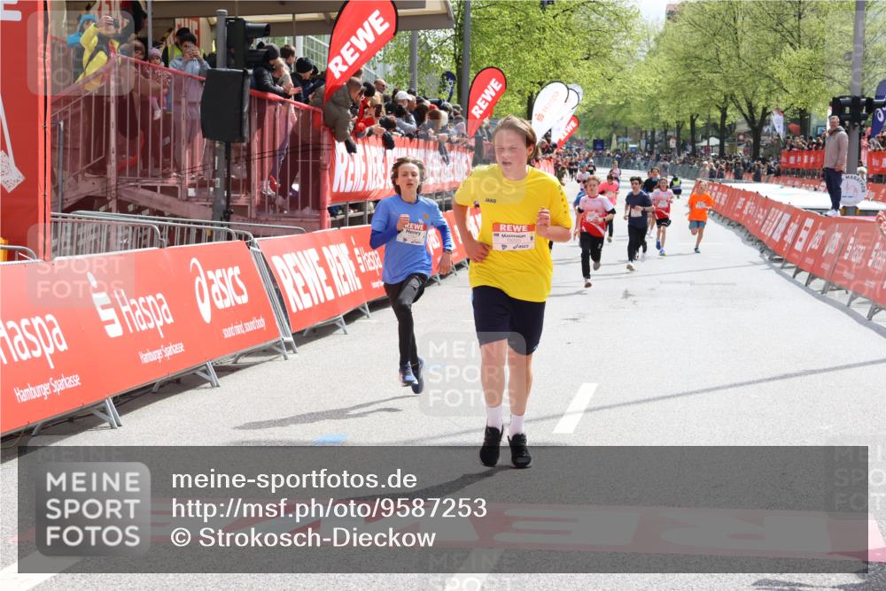 25.04.2026 - Das Zehntel Strokosch-Dieckow http://msf.ph/oto/9587253 25.04.2026 14:48:17 Ziel 15220, 15852, 16590, 16898, 17106, 17947, 17948, 15220, 15852, 16590, 16898, 17106, 17947, 17948 meine-sportfotos.de