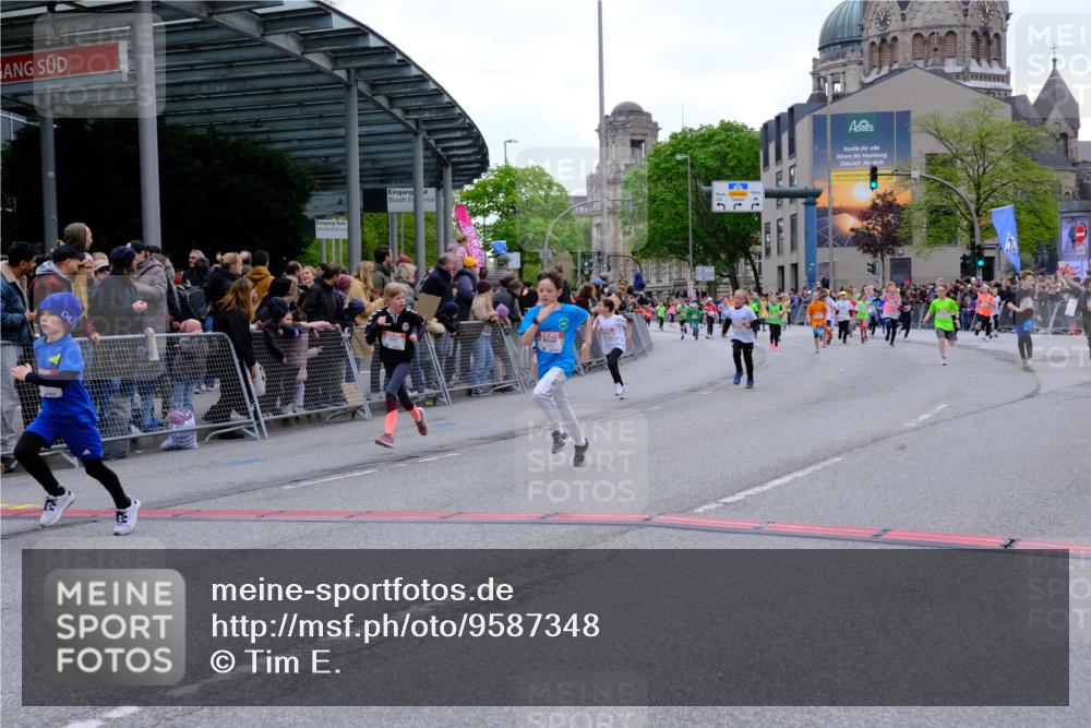 25.04.2026 - Das Zehntel Tim E. http://msf.ph/oto/9587348 25.04.2026 12:58:22 Ziel 10116, 10132, 10285, 10609, 11233, 11294, 11309, 11350, 11427, 11429, 11440, 11443, 11575, 11664, 11900, 11954, 11991, 12388, 12392, 12411, 12538, 12608, 12627, 12732, 12779, 12785, 12926, 12982, 13031, 13036 meine-sportfotos.de