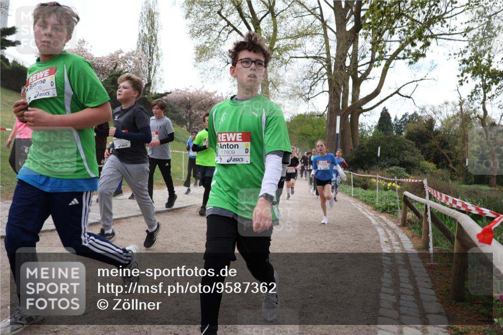 25.04.2026 - Das Zehntel Zöllner http://msf.ph/oto/9587362 25.04.2026 14:44:37 Laufen 7800, 6, 17809 meine-sportfotos.de