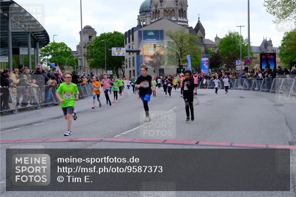 25.04.2026 - Das Zehntel Tim E. http://msf.ph/oto/9587373 25.04.2026 12:58:27 Ziel 10132, 10222, 10360, 10529, 10561, 10609, 10753, 11294, 11309, 11350, 11429, 11440, 11575, 11627, 11900, 11932, 11954, 12388, 12392, 12399, 12411, 12732, 12779, 12785, 12942 meine-sportfotos.de