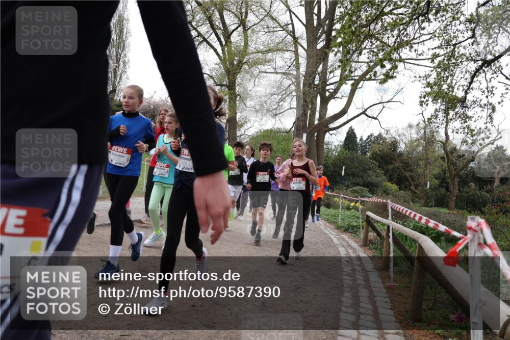 25.04.2026 - Das Zehntel Zöllner http://msf.ph/oto/9587390 25.04.2026 14:44:55 Laufen 17411, 7051 meine-sportfotos.de