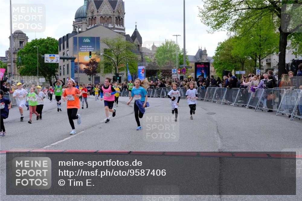 25.04.2026 - Das Zehntel Tim E. http://msf.ph/oto/9587406 25.04.2026 12:58:31 Ziel 10210, 10222, 10360, 10529, 10561, 10656, 10753, 10802, 11393, 11407, 11429, 11440, 11627, 11670, 11932, 11954, 12125, 12174, 12399, 12710, 12785, 12915, 12922, 12942 meine-sportfotos.de