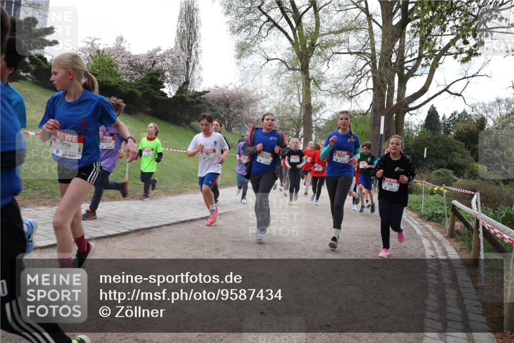 25.04.2026 - Das Zehntel Zöllner http://msf.ph/oto/9587434 25.04.2026 14:45:19 Laufen 17125 meine-sportfotos.de