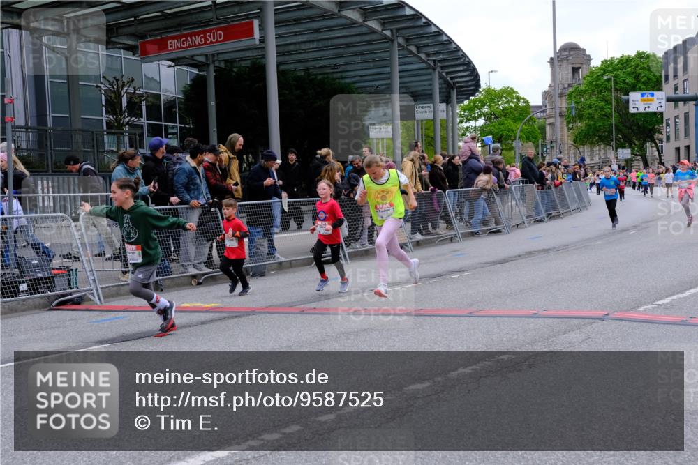 25.04.2026 - Das Zehntel Tim E. http://msf.ph/oto/9587525 25.04.2026 12:58:49 Ziel 10004, 10005, 10175, 10184, 10203, 10208, 10247, 10352, 10355, 10550, 10595, 10644, 10983, 11110, 11123, 11188, 11206, 11328, 11329, 11374, 11411, 11645, 11778, 11829, 11857, 11865, 12038, 12381, 12382, 12436 meine-sportfotos.de