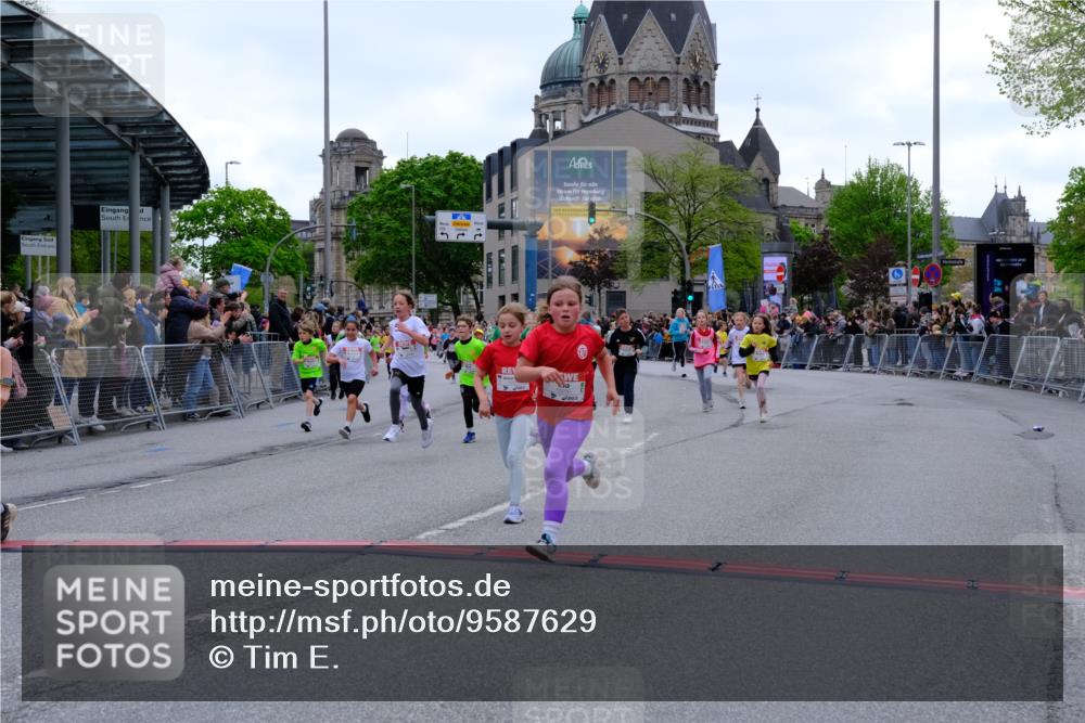 25.04.2026 - Das Zehntel Tim E. http://msf.ph/oto/9587629 25.04.2026 12:59:03 Ziel 10074, 10098, 10250, 10251, 10479, 10522, 10524, 10598, 11009, 11090, 11102, 11150, 11197, 11265, 11559, 11936, 11940, 12131, 12157, 12194, 12199, 12239, 12243, 12246, 12263, 12609, 12615, 12943, 12975 meine-sportfotos.de