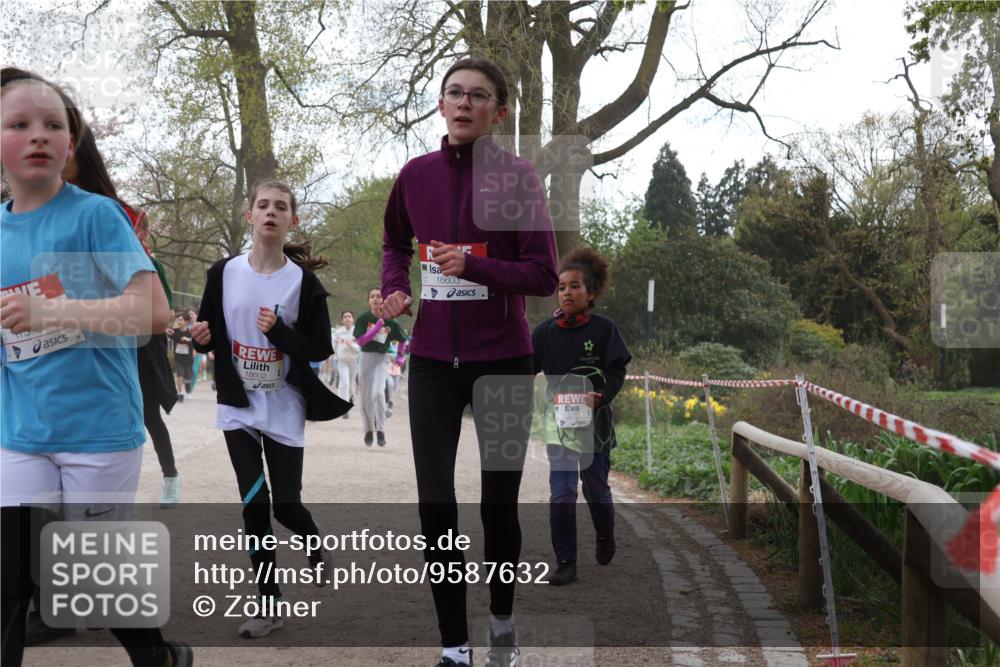 25.04.2026 - Das Zehntel Zöllner http://msf.ph/oto/9587632 25.04.2026 14:47:07 Laufen 7300, 16602, 16603 meine-sportfotos.de