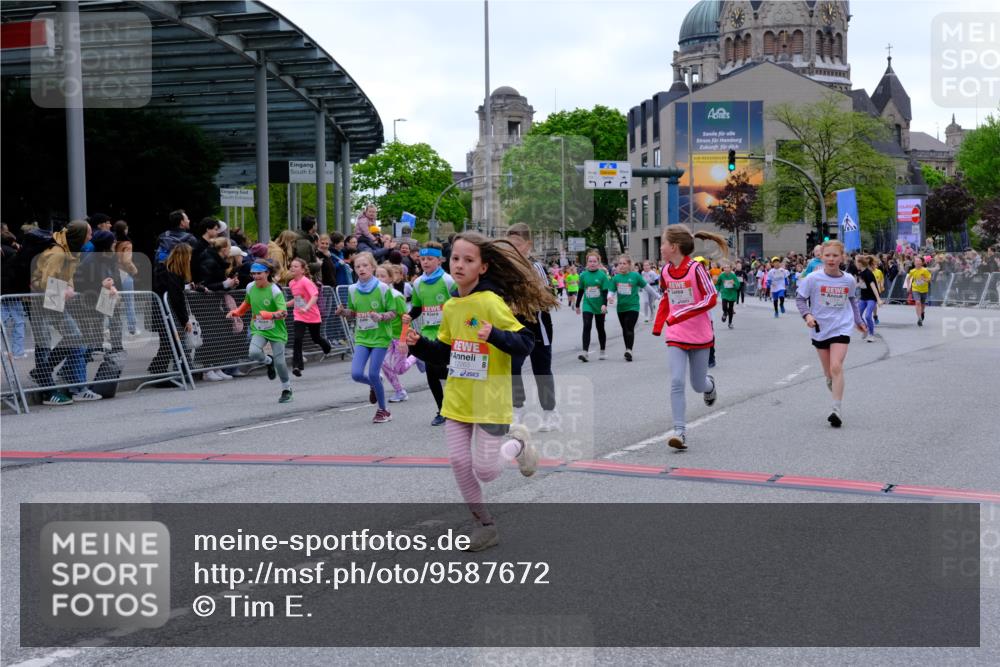 25.04.2026 - Das Zehntel Tim E. http://msf.ph/oto/9587672 25.04.2026 12:59:06 Ziel 10098, 10250, 10251, 10585, 10589, 10598, 11063, 11090, 11102, 11150, 11197, 11265, 11559, 11936, 11940, 12131, 12157, 12194, 12199, 12239, 12243, 12246, 12252, 12263, 12609, 12615, 12880, 12895, 12975 meine-sportfotos.de