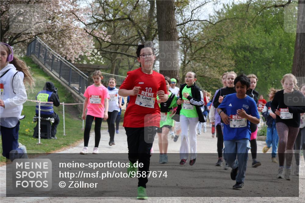 25.04.2026 - Das Zehntel Zöllner http://msf.ph/oto/9587674 25.04.2026 14:47:41 Laufen 10, 17933, 18082, 17487 meine-sportfotos.de