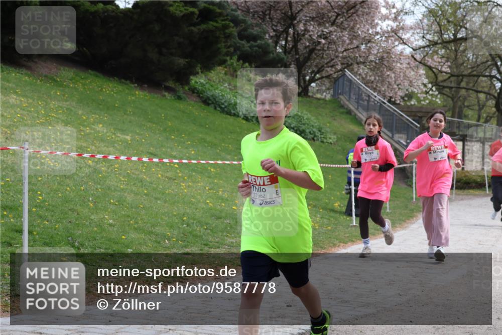 25.04.2026 - Das Zehntel Zöllner http://msf.ph/oto/9587778 25.04.2026 14:49:13 Laufen 17982 meine-sportfotos.de