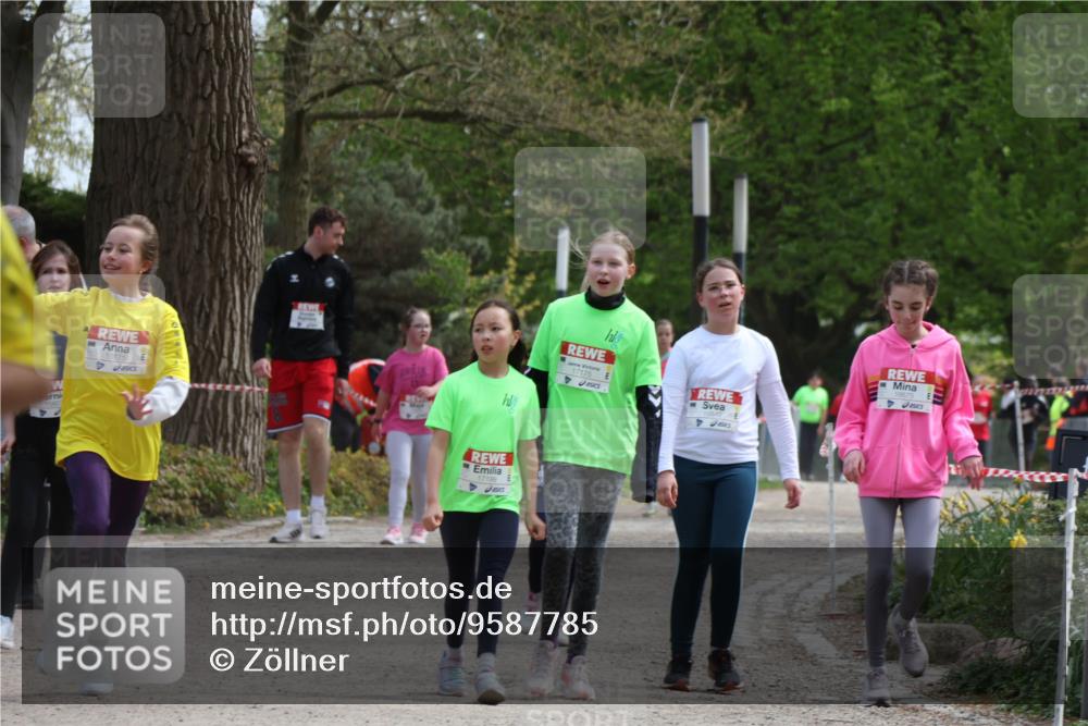 25.04.2026 - Das Zehntel Zöllner http://msf.ph/oto/9587785 25.04.2026 14:49:26 Laufen 15171, 17199, 17175 meine-sportfotos.de