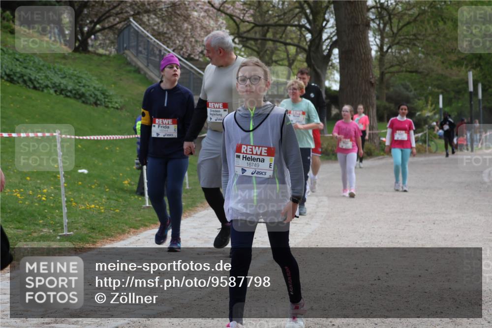 25.04.2026 - Das Zehntel Zöllner http://msf.ph/oto/9587798 25.04.2026 14:49:41 Laufen 18344, 16749 meine-sportfotos.de