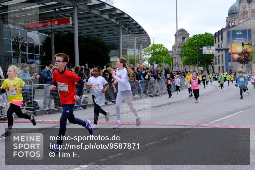 25.04.2026 - Das Zehntel Tim E. http://msf.ph/oto/9587871 25.04.2026 12:59:32 Ziel 10547, 10596, 10865, 10866, 10872, 10986, 11151, 11159, 11373, 11489, 11499, 11504, 11510, 11655, 11726, 11867, 12227, 12255, 12499, 12534, 12554, 12829, 12830, 12853, 12854, 12869 meine-sportfotos.de