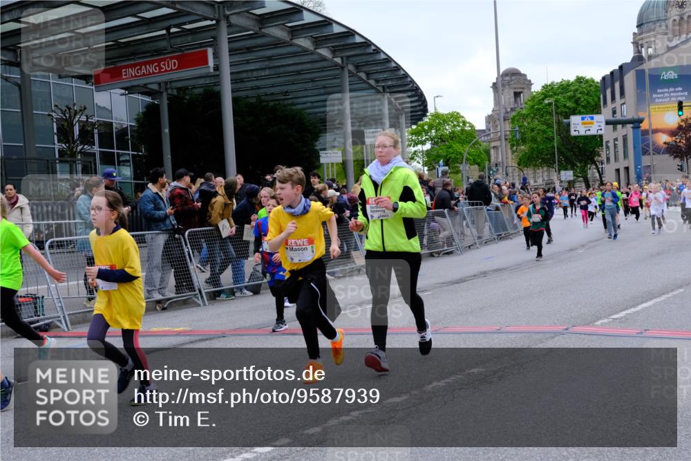 25.04.2026 - Das Zehntel Tim E. http://msf.ph/oto/9587939 25.04.2026 12:59:50 Ziel 10170, 10234, 10480, 10553, 10581, 10584, 10594, 10605, 10625, 10885, 11122, 11283, 11356, 11397, 11786, 11804, 12108, 12127, 12142, 12162, 12198, 12206, 12368, 12373, 12607, 12616, 12622, 12717, 12729, 12730, 12799, 12941, 12972, 12974, 13039 meine-sportfotos.de