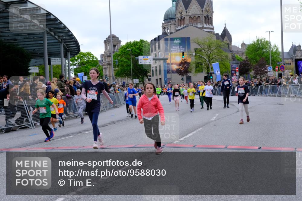25.04.2026 - Das Zehntel Tim E. http://msf.ph/oto/9588030 25.04.2026 13:00:24 Ziel 10080, 10081, 10085, 10086, 10338, 10342, 10434, 10507, 10525, 10526, 10554, 10606, 10611, 11055, 11144, 11263, 11398, 11428, 11446, 11473, 11515, 11580, 11610, 11619, 11933, 11952, 12242, 12247, 12312 meine-sportfotos.de