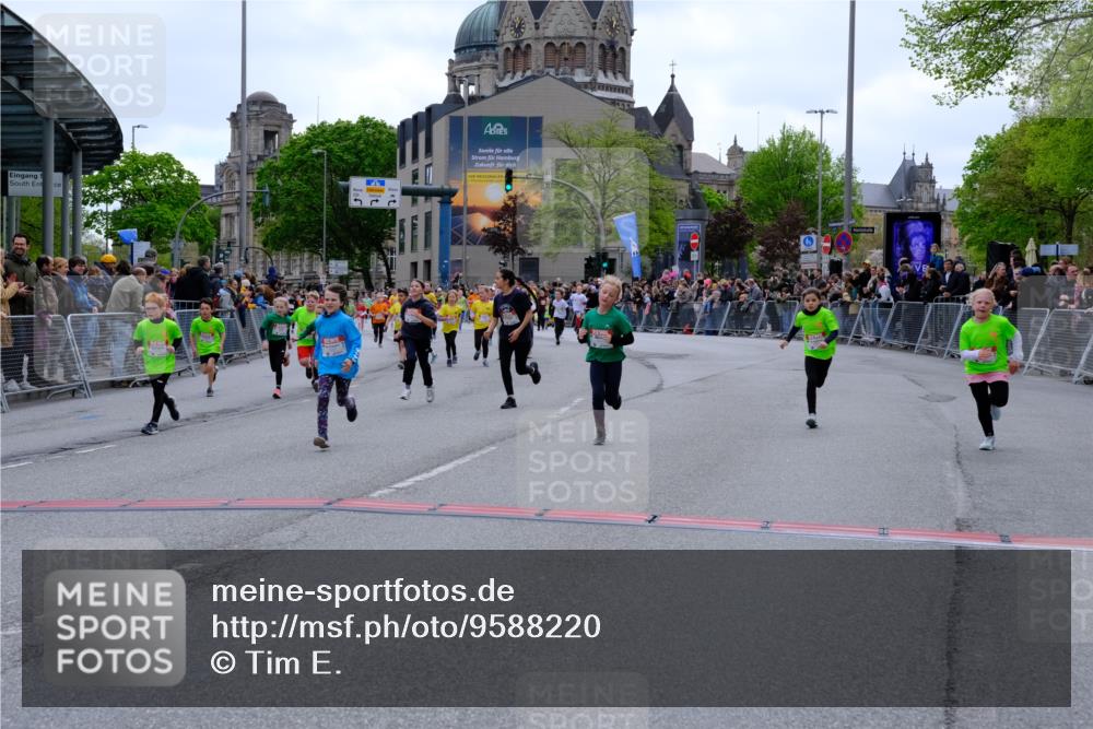 25.04.2026 - Das Zehntel Tim E. http://msf.ph/oto/9588220 25.04.2026 13:01:23 Ziel 10369, 10566, 10577, 10608, 10610, 10642, 10810, 10818, 11155, 11302, 11572, 11573, 12054, 12055, 12273, 12361, 12362, 12377, 12491, 12604, 12624, 12628, 12660, 12719 meine-sportfotos.de