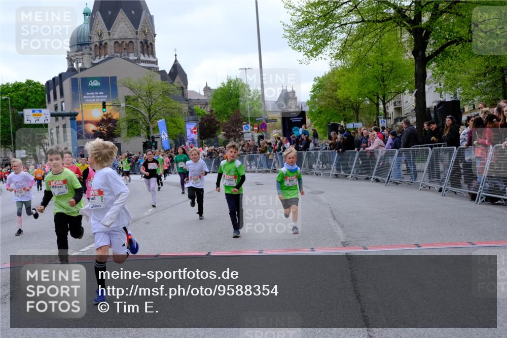 25.04.2026 - Das Zehntel Tim E. http://msf.ph/oto/9588354 25.04.2026 13:02:03 Ziel 10182, 10204, 10647, 10697, 10924, 10939, 11112, 11218, 11239, 11321, 11335, 11385, 11391, 11413, 11414, 11416, 11485, 11529, 11595, 11602, 11621, 11630, 11797, 12062, 12063, 12069, 12074, 12085, 12185, 12488, 12702, 12910, 12914, 13022, 13023 meine-sportfotos.de