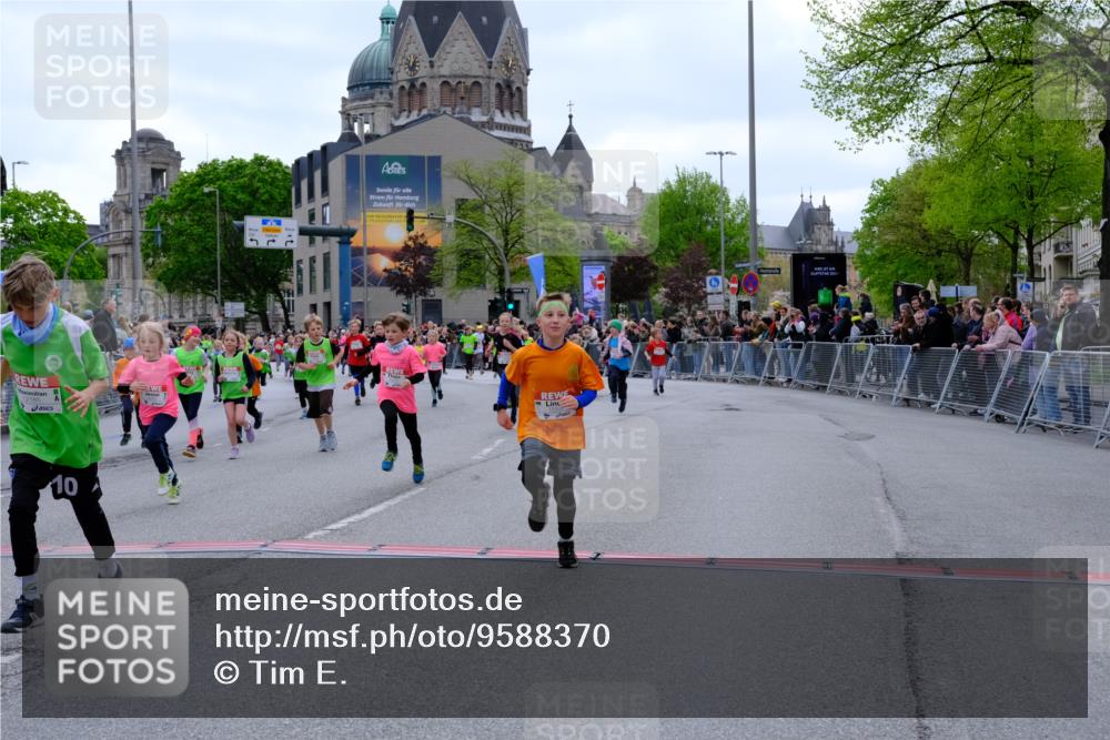 25.04.2026 - Das Zehntel Tim E. http://msf.ph/oto/9588370 25.04.2026 13:02:09 Ziel 10063, 10073, 10647, 10664, 10697, 10740, 10758, 10759, 10924, 10939, 11112, 11218, 11321, 11335, 11385, 11391, 11413, 11414, 11416, 11529, 11594, 11797, 12063, 12085, 12117, 12185, 12333, 12334, 12339, 12358, 12473, 12508, 12509, 12910, 12914 meine-sportfotos.de