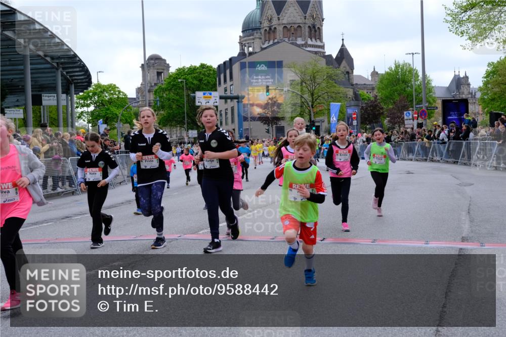 25.04.2026 - Das Zehntel Tim E. http://msf.ph/oto/9588442 25.04.2026 13:02:26 Ziel 10046, 10050, 10077, 10095, 10138, 10144, 10145, 10163, 10206, 10227, 10325, 10736, 10834, 10839, 10886, 10958, 10968, 10969, 11042, 11192, 11220, 11289, 11437, 11558, 11577, 11588, 11891, 12119, 12132, 12229, 12244, 12475, 12652, 12656, 12679, 12705, 12711, 12855, 12878, 12902, 12904, 12906, 13001 meine-sportfotos.de