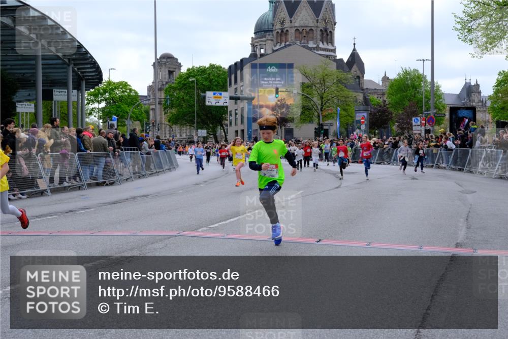 25.04.2026 - Das Zehntel Tim E. http://msf.ph/oto/9588466 25.04.2026 13:02:37 Ziel 10046, 10435, 10934, 10970, 11215, 11217, 11437, 11725, 12132, 12265, 12279, 12286, 12296, 12475, 12503, 12521, 12659, 12760, 12787, 12792, 12864, 12875 meine-sportfotos.de