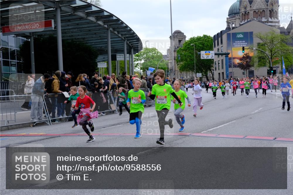 25.04.2026 - Das Zehntel Tim E. http://msf.ph/oto/9588556 25.04.2026 13:03:04 Ziel 10168, 10231, 10401, 10455, 10612, 10613, 10751, 10767, 11060, 11065, 11180, 11303, 11396, 11605, 11620, 11689, 11780, 11788, 11810, 11820, 12056, 12059, 12071, 12073, 12149, 12337, 12359, 12374, 12547, 12548, 12567, 12573, 12584, 12585 meine-sportfotos.de