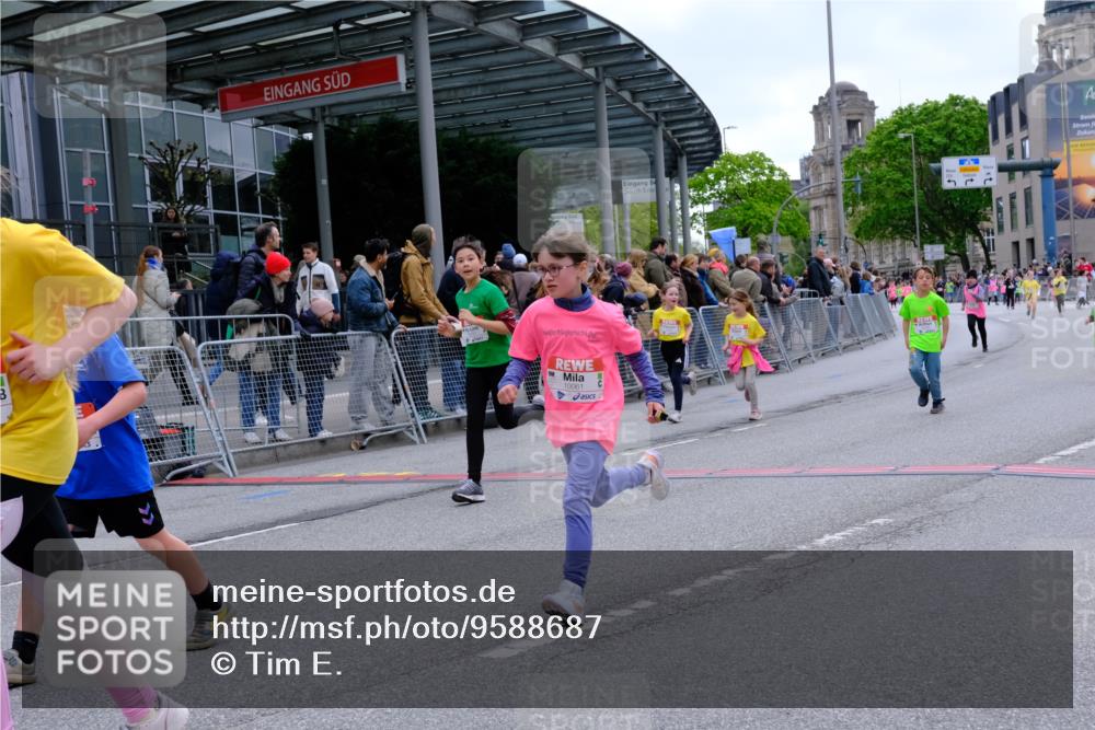 25.04.2026 - Das Zehntel Tim E. http://msf.ph/oto/9588687 25.04.2026 13:03:48 Ziel 10061, 10445, 10552, 10614, 10650, 10652, 10658, 10903, 10904, 10922, 10962, 10963, 11054, 11582, 11803, 11808, 12057, 12245, 12253, 12569, 12617 meine-sportfotos.de