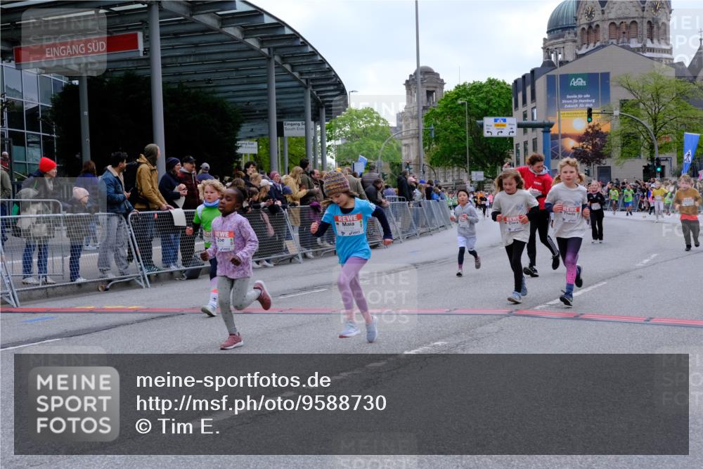 25.04.2026 - Das Zehntel Tim E. http://msf.ph/oto/9588730 25.04.2026 13:04:02 Ziel 10126, 10152, 10160, 10339, 10340, 10354, 10541, 10678, 10683, 11107, 11113, 11908, 12066, 12261, 12290, 12391, 12589, 12593, 13000, 13003 meine-sportfotos.de