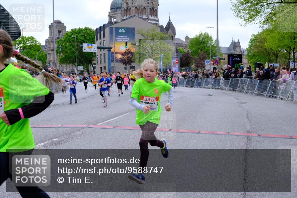 25.04.2026 - Das Zehntel Tim E. http://msf.ph/oto/9588747 25.04.2026 13:04:08 Ziel 10109, 10112, 10122, 10124, 10126, 10152, 10160, 10339, 10340, 10346, 10348, 11107, 11113, 11776, 11908, 12066, 12355, 12589, 12593 meine-sportfotos.de